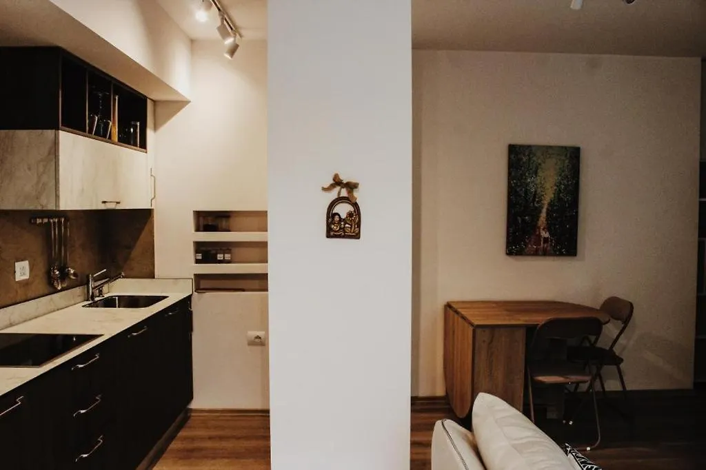 Newly Renovated, 1-Bedroom Holiday House Durres Apartment
