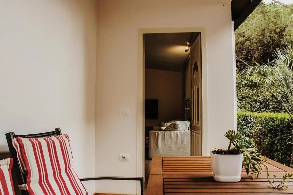 Newly Renovated, 1-Bedroom Holiday House Durres 0*,  Albania